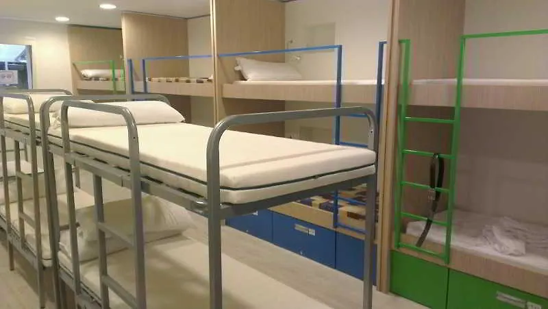 Hostel Onefam Ramblas Barcelona