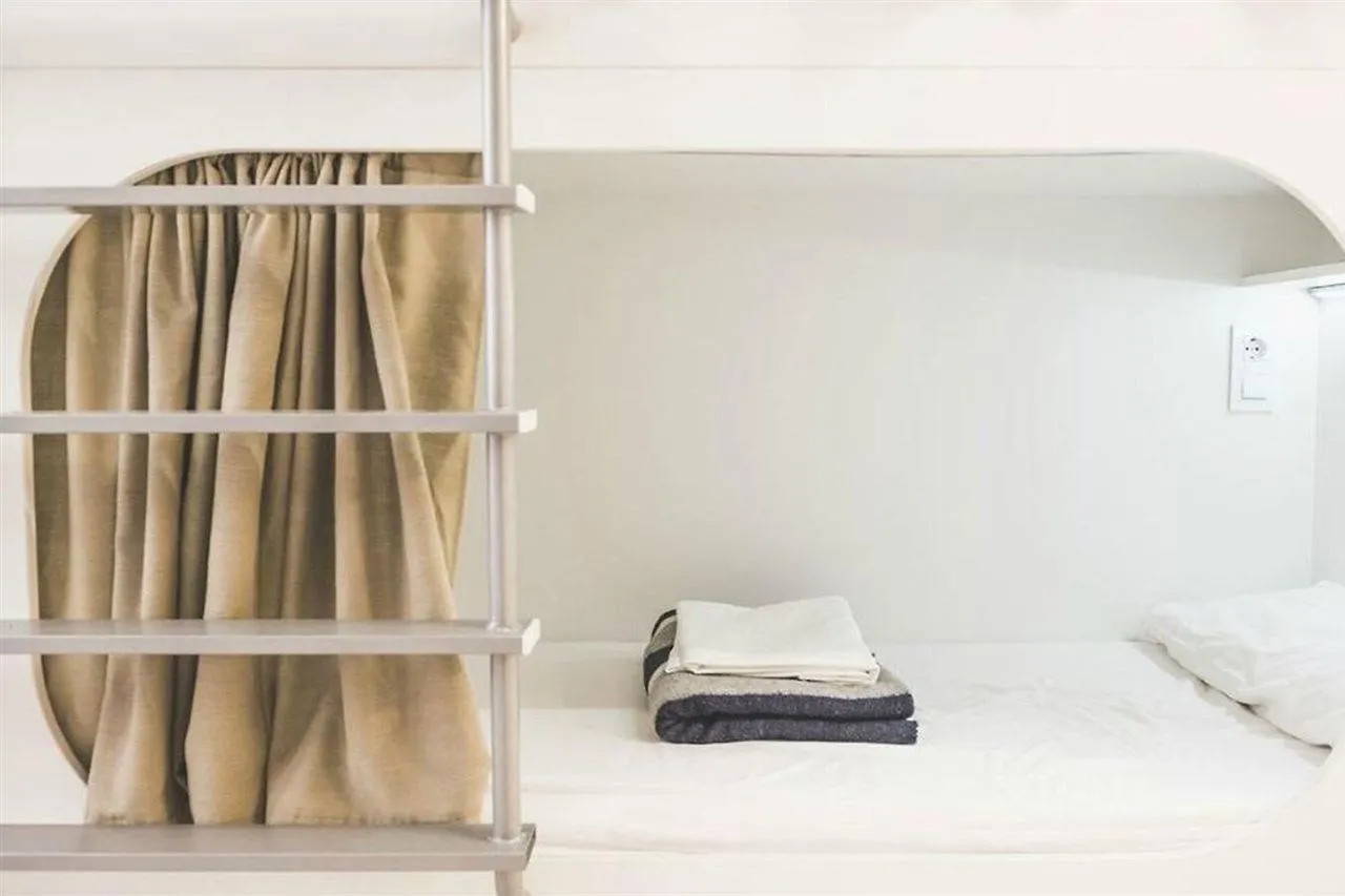 Hostel Onefam Ramblas Barcelona