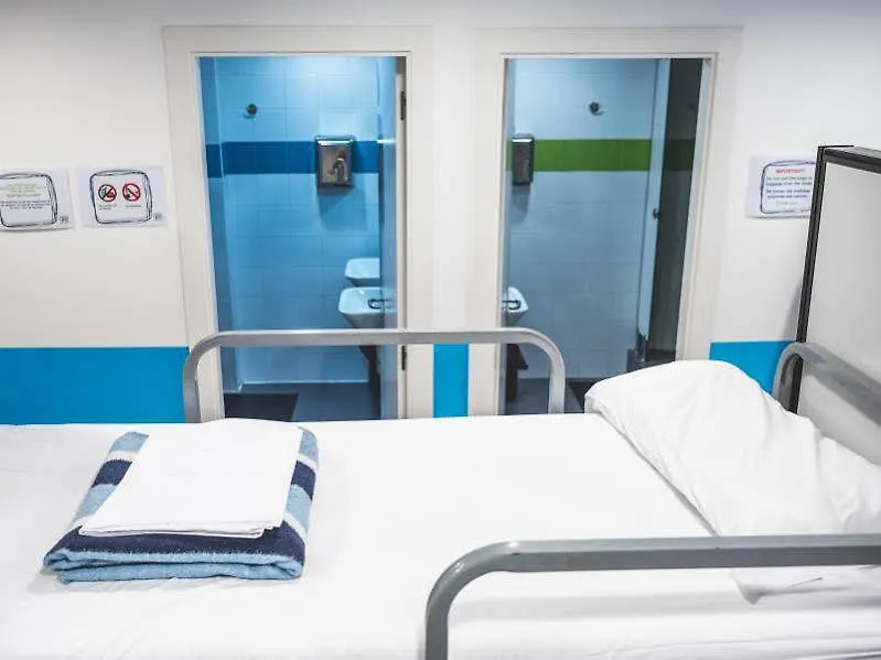 Hostel Onefam Ramblas Barcelona