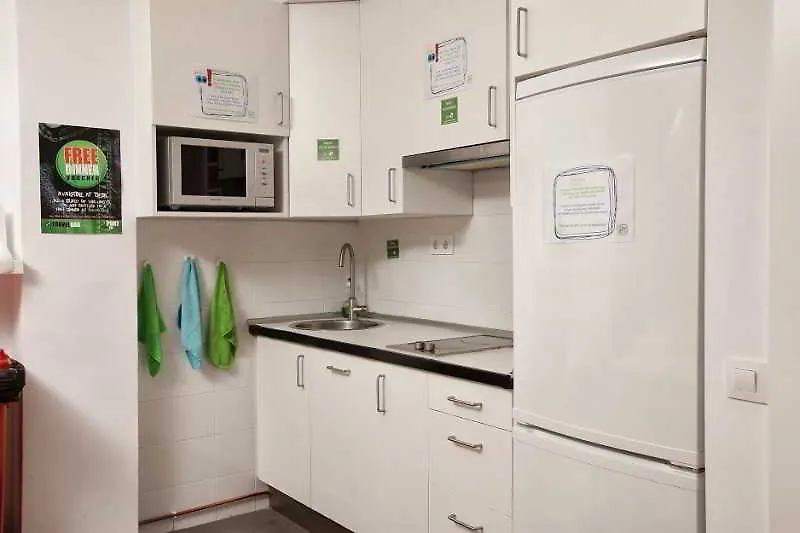 Hostel Onefam Ramblas Barcelona
